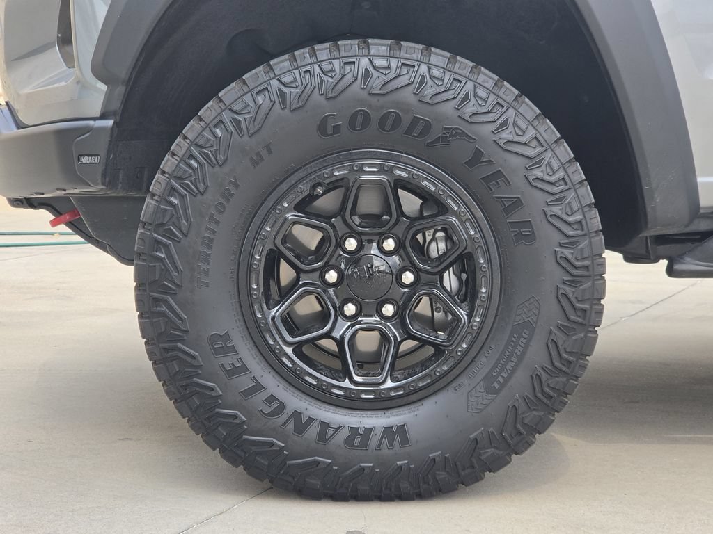 Used 2026 Chevrolet Colorado ZR2 w/ ZR2 Bison Edition AWD/4WD image 8