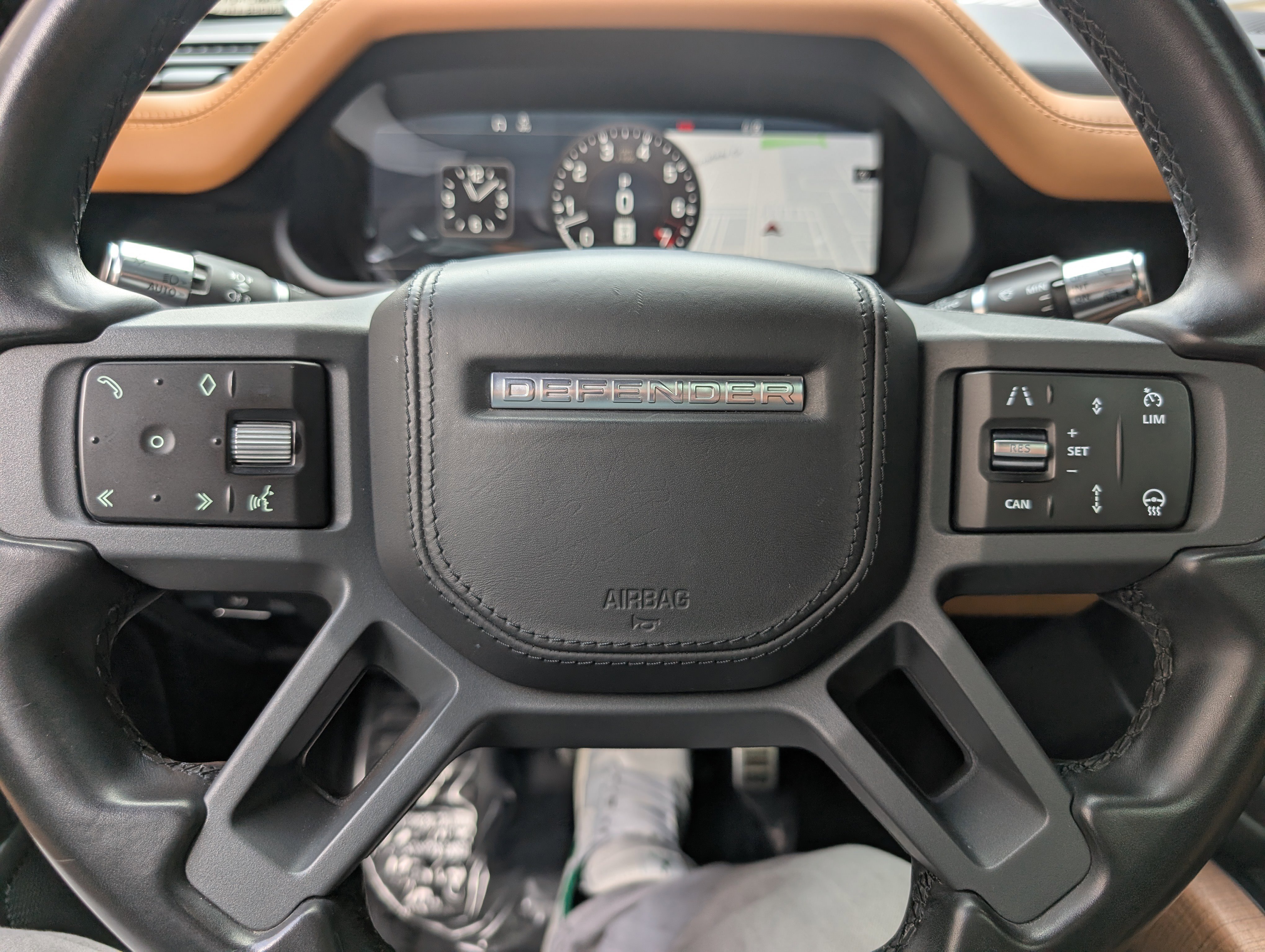 Used 2020 Land Rover Defender 110 X image 23