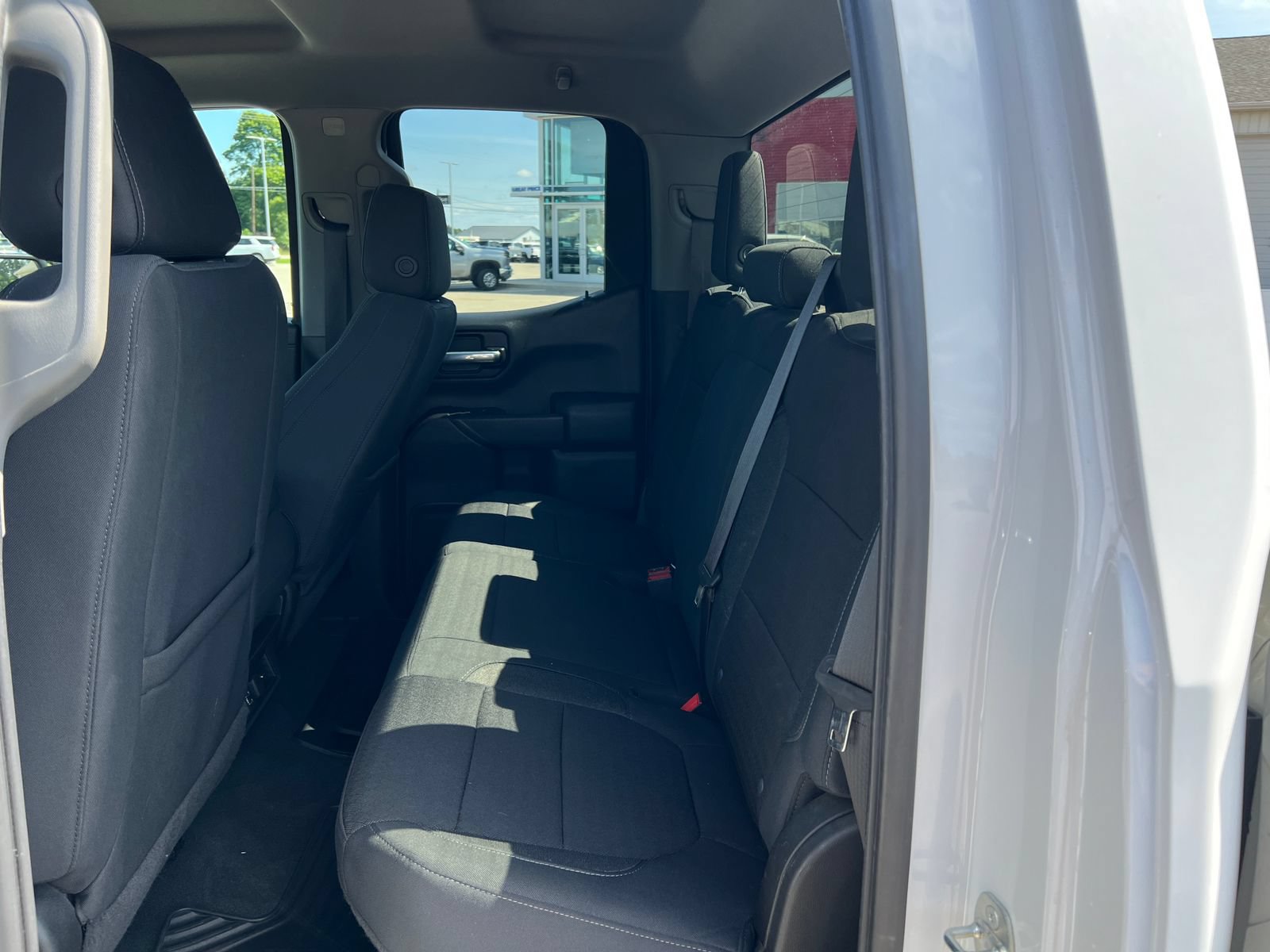 Used 2021 Chevrolet Silverado 1500 LT w/ Max Trailering Package AWD/4WD image 4