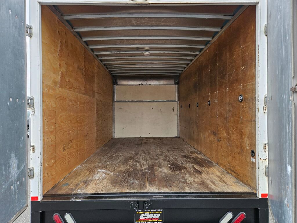 Used 2016 Chevrolet Express 3500 Extended image 10