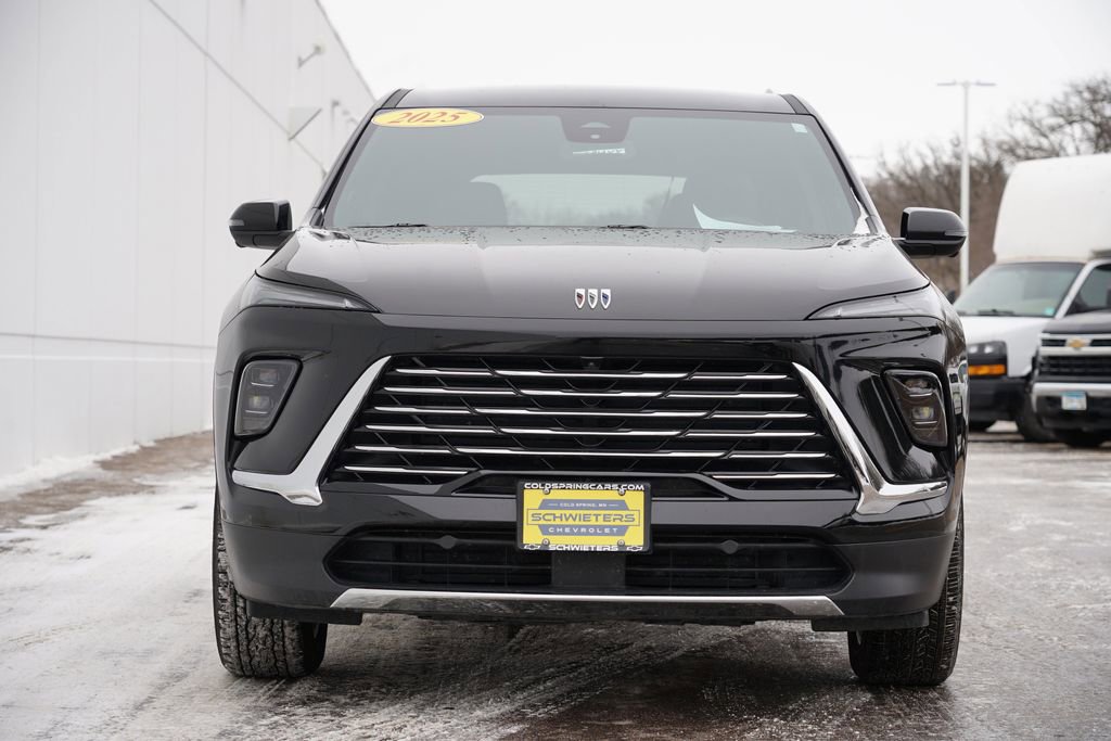 Used 2025 Buick Enclave Preferred image 8