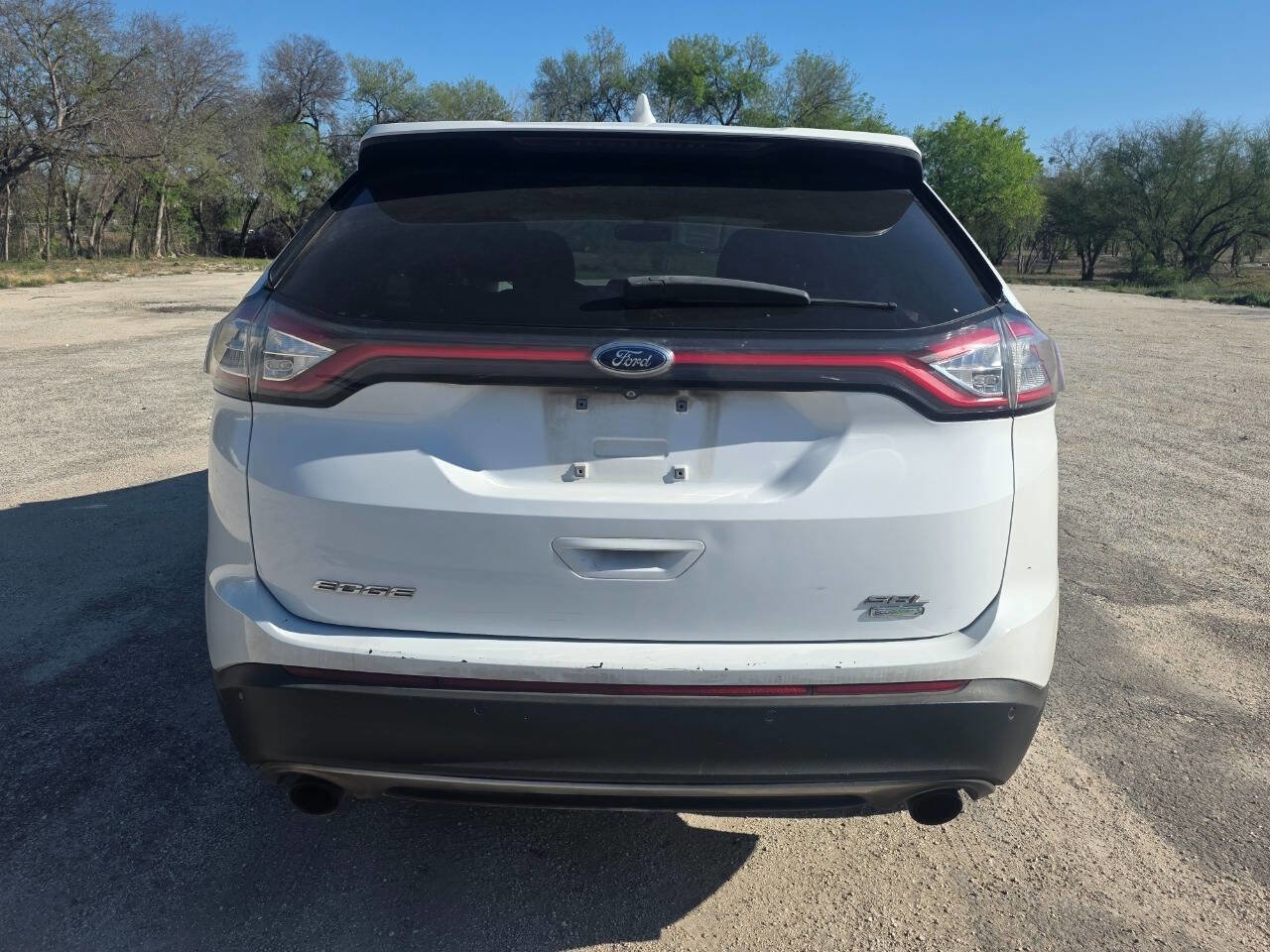 Used 2018 Ford Edge SEL image 3