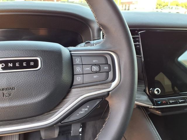 Used 2024 Jeep Wagoneer Series III image 16