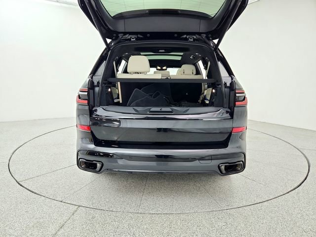 Used 2023 BMW X7 xDrive40i w/ M Sport Package image 15