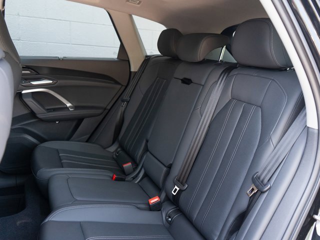 New 2025 Audi Q5 Premium Plus w/ Premium Plus image 9