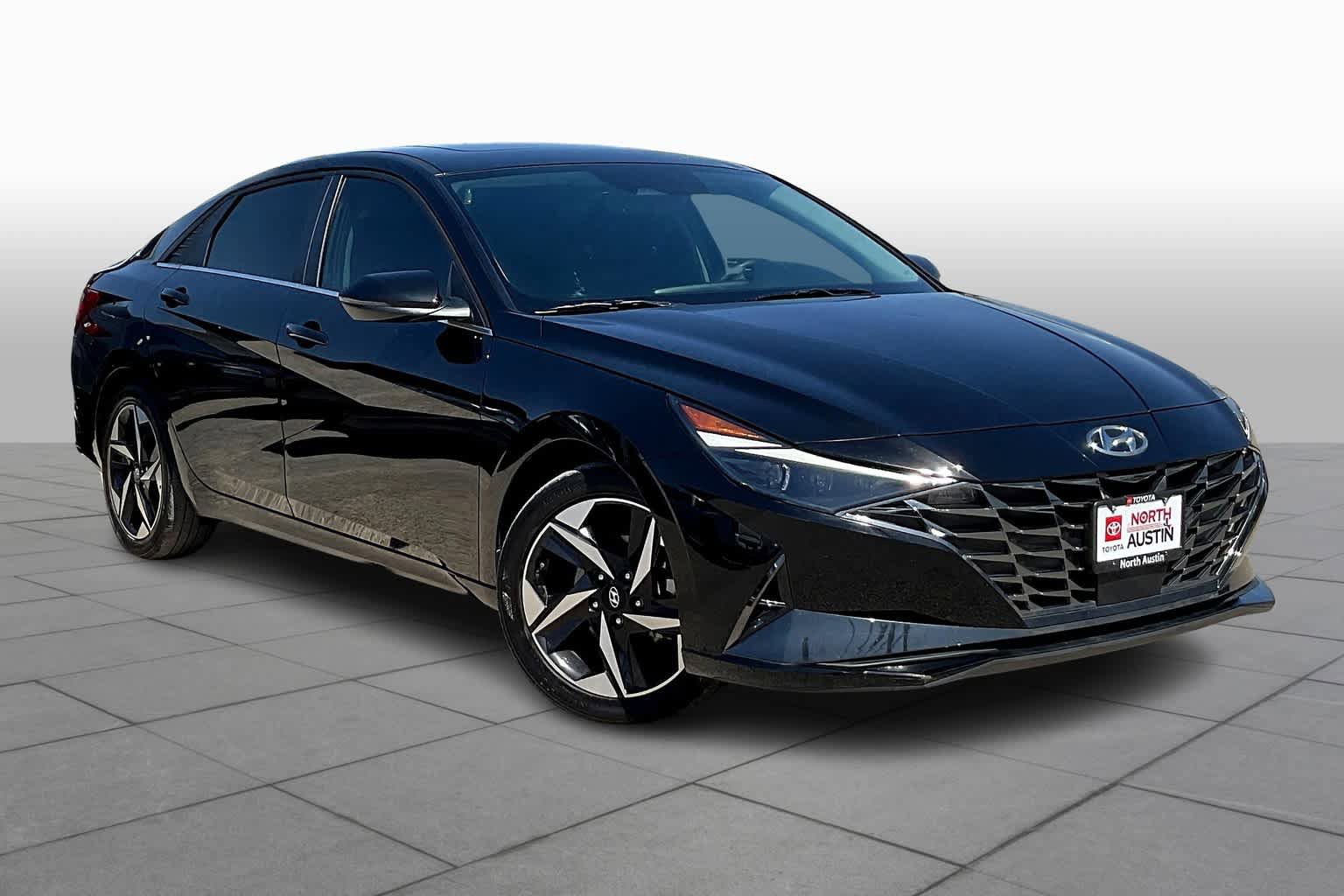 Used 2021 Hyundai Elantra Limited FWD image 3