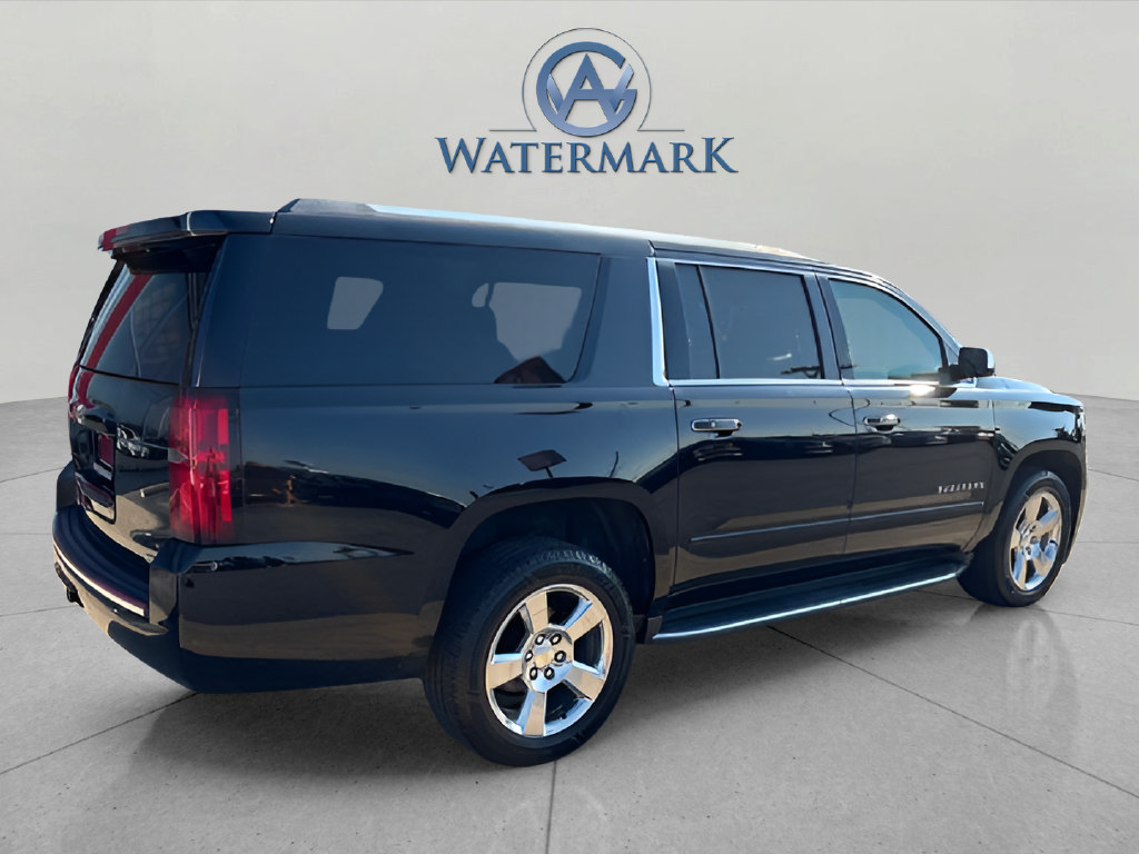 Used 2017 Chevrolet Suburban Premier RWD image 8