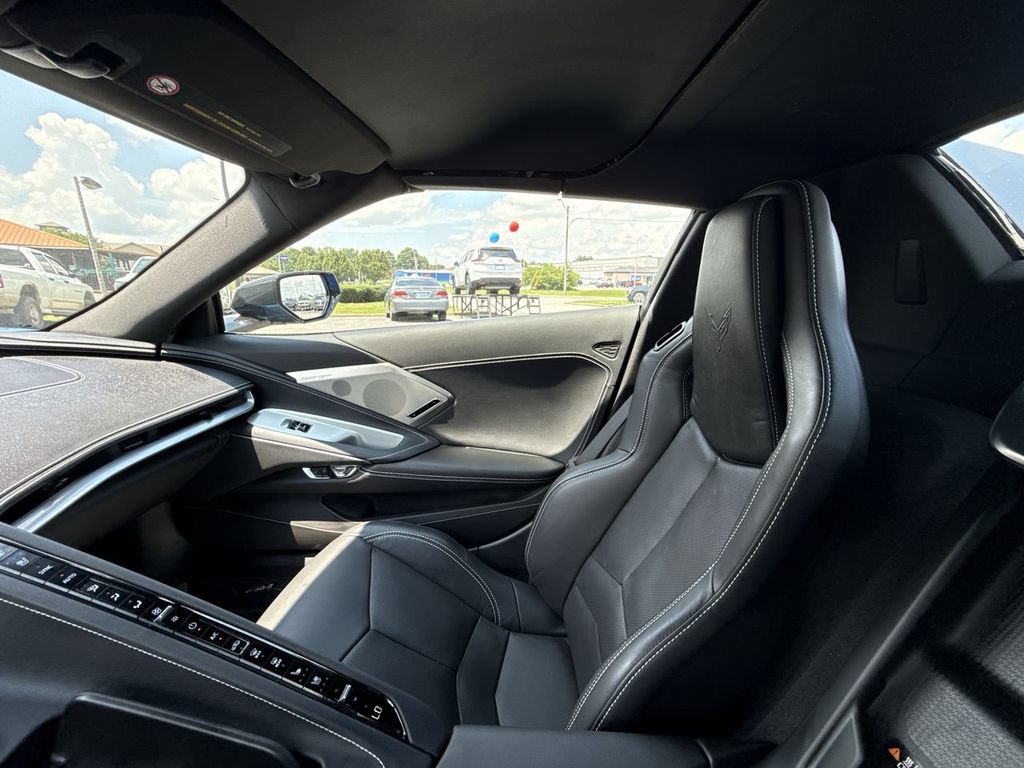 Used 2025 Chevrolet Corvette Stingray Preferred Conv w/ Battery Protection Package RWD image 30