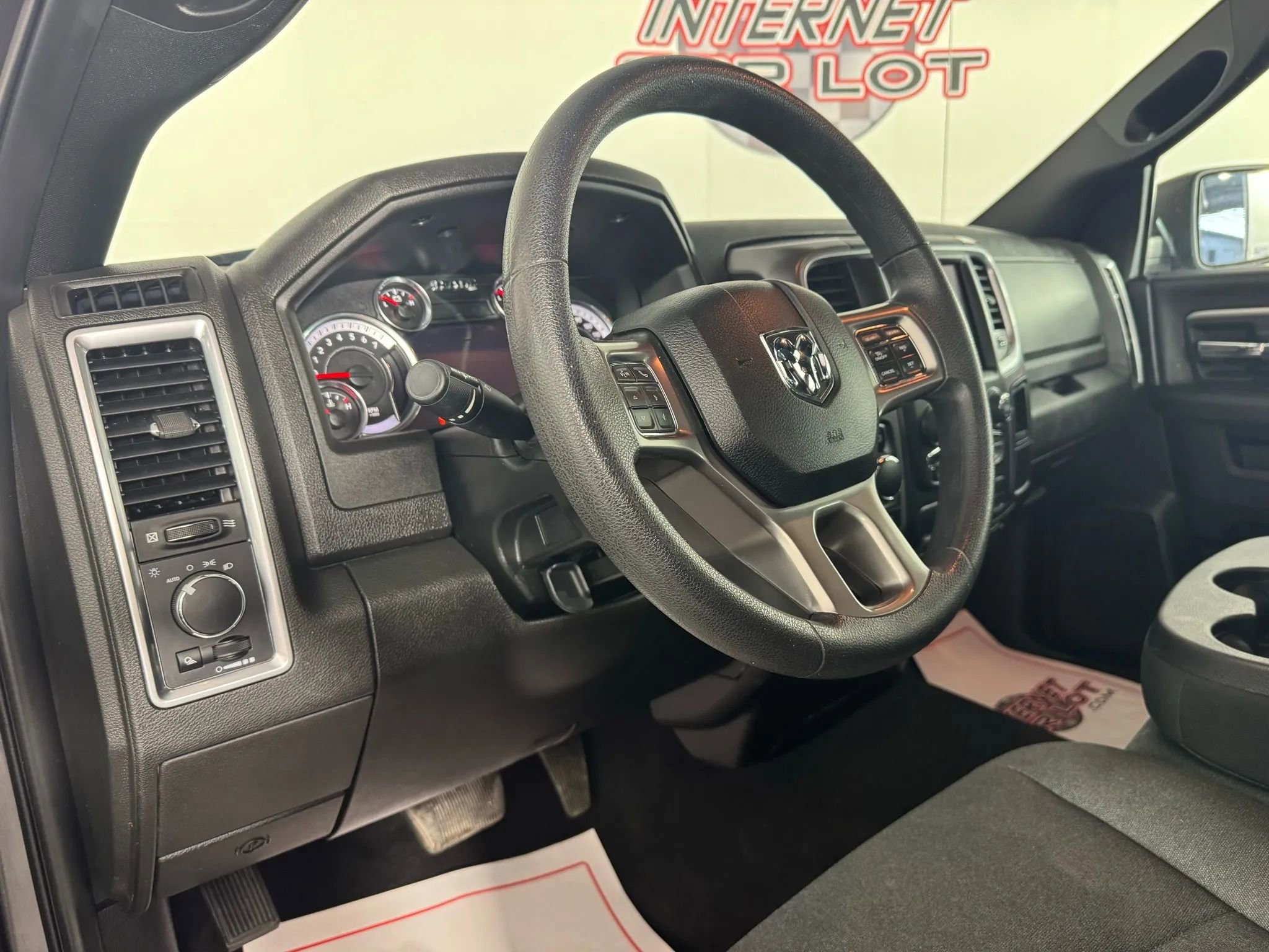 Used 2021 RAM 1500 Classic Warlock w/ Electronics Group image 10