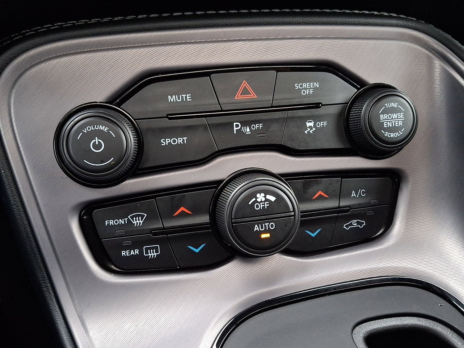 Used 2023 Dodge Challenger R/T w/ Blacktop Package image 16