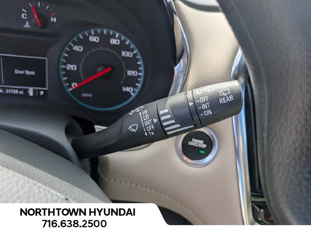Used 2023 Chevrolet Traverse LS AWD/4WD image 23