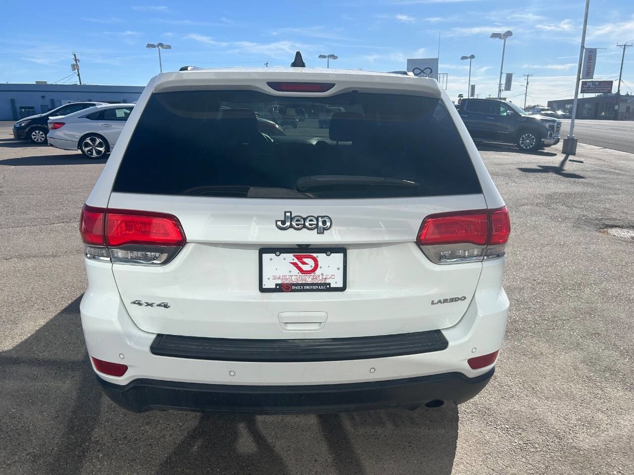 Used 2018 Jeep Grand Cherokee Laredo image 7