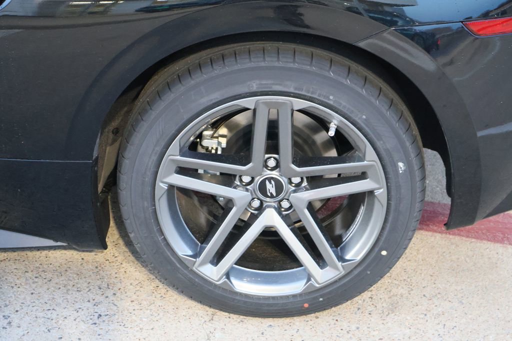 New 2026 Nissan Z Sport w/ Floor Mat Package RWD image 9