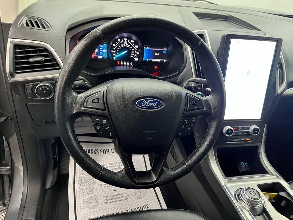 Used 2022 Ford Edge SEL image 2