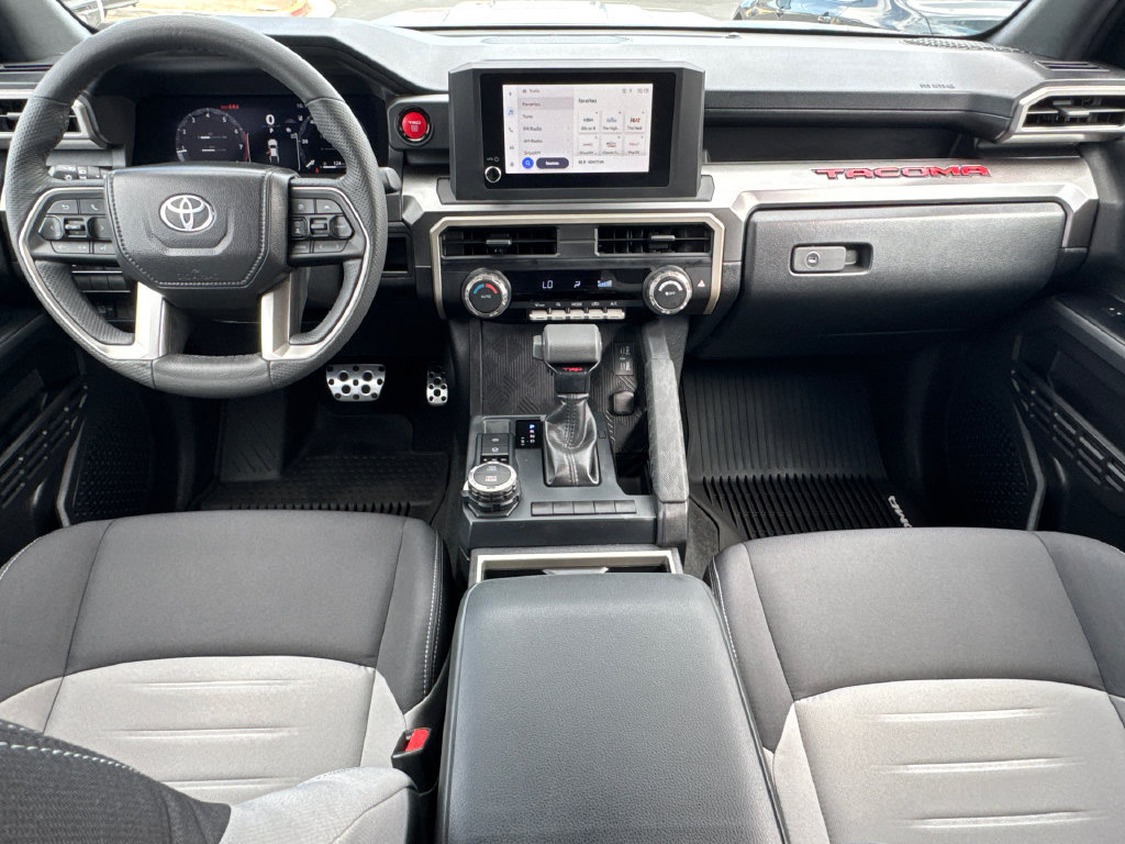 Used 2025 Toyota Tacoma TRD Sport AWD/4WD image 21