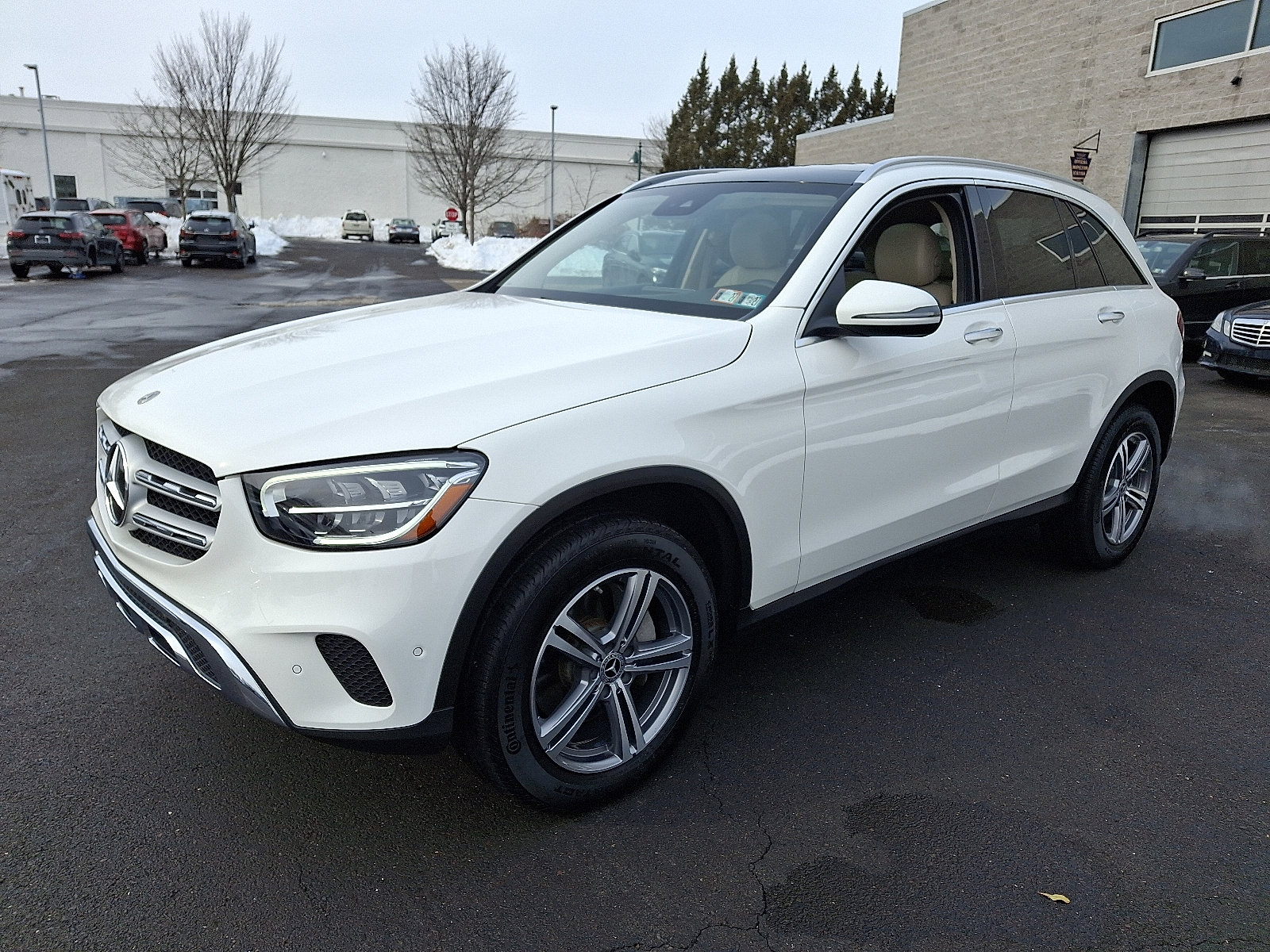 Certified 2022 Mercedes-Benz GLC 300 4MATIC image 3