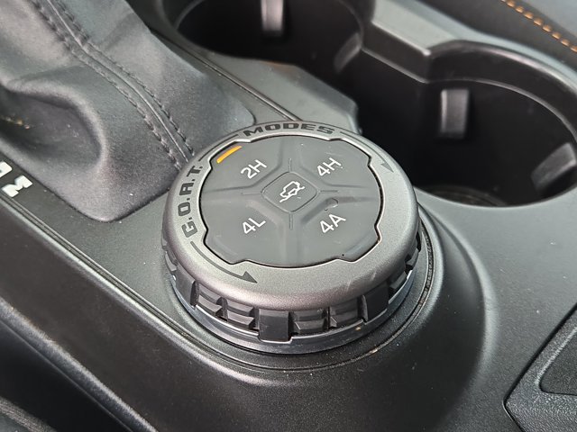 Used 2023 Ford Bronco Badlands image 33