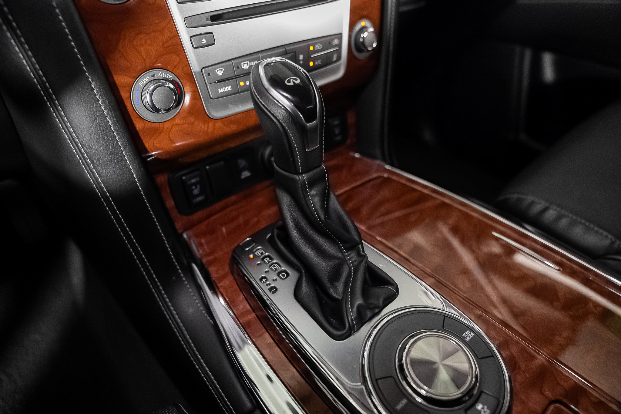 Used 2019 INFINITI QX80 Luxe w/ Proassist Package RWD image 50