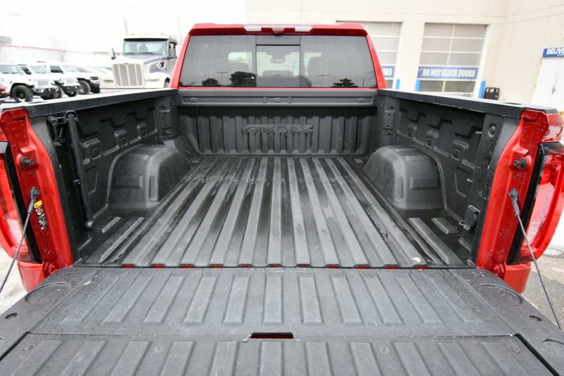 Used 2023 GMC Sierra 1500 AT4X AWD/4WD image 6