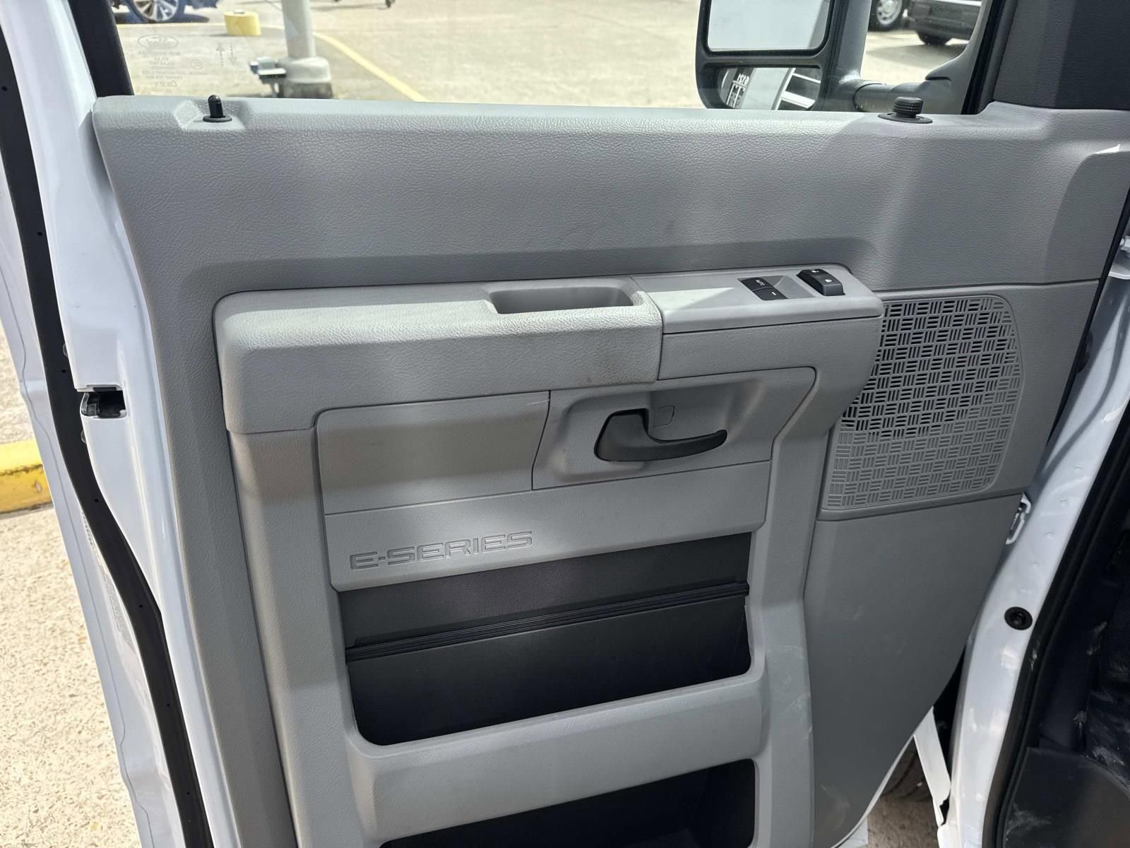 New 2026 Ford E-350 and Econoline 350 Super Duty w/ Power Equipment Group image 31