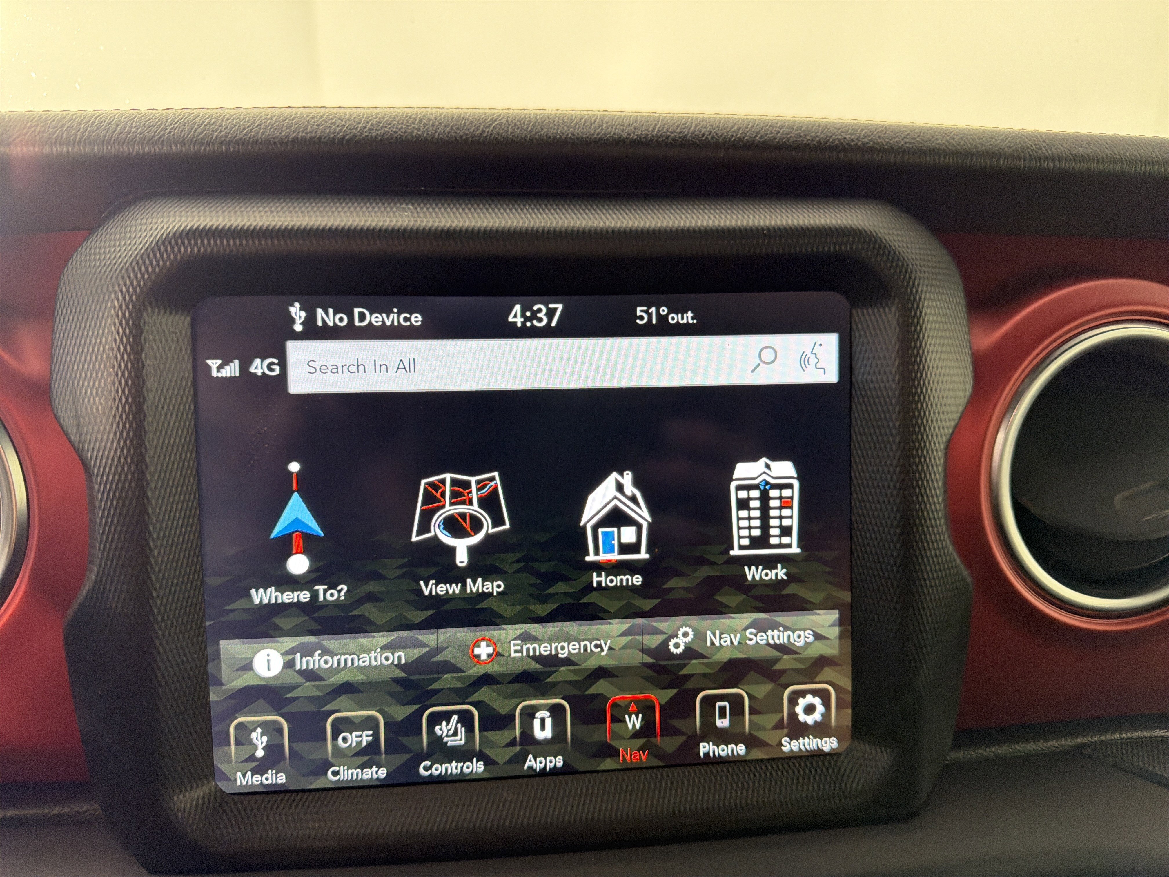 Used 2021 Jeep Gladiator Rubicon AWD/4WD image 16