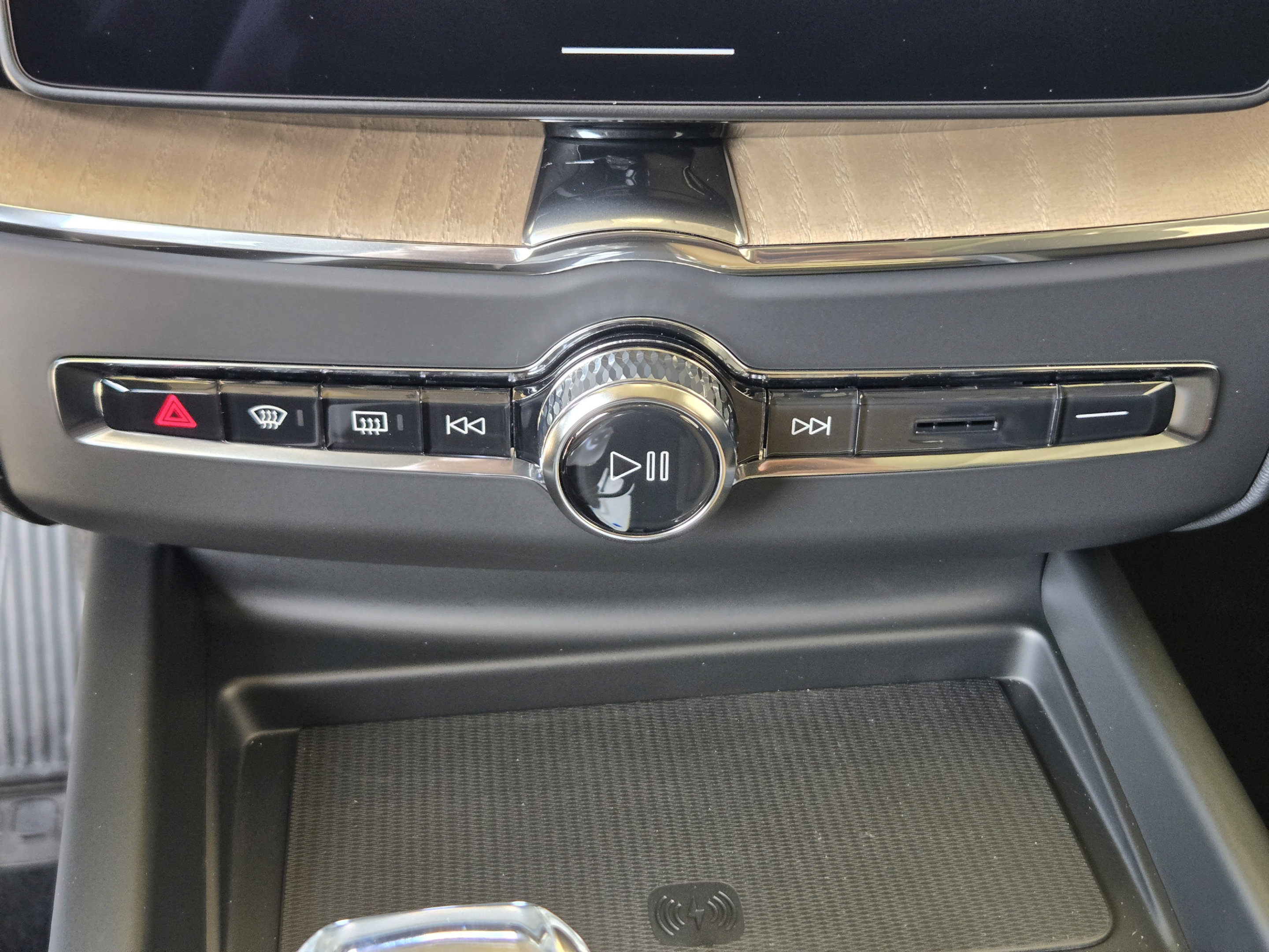 New 2026 Volvo XC60 B5 Core w/ Climate Package AWD/4WD image 15