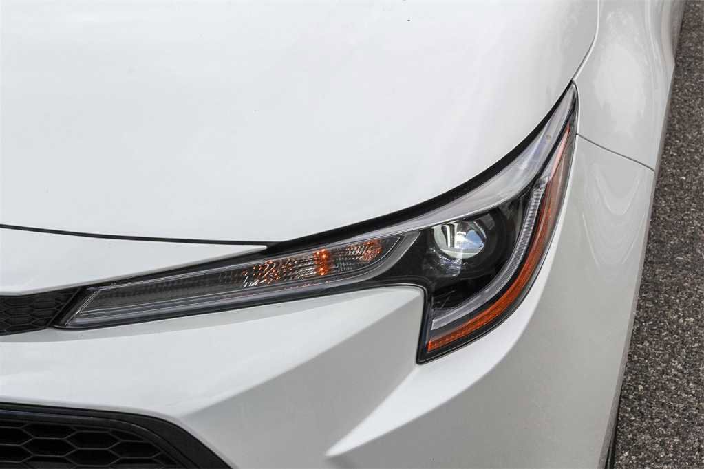 Used 2021 Toyota Corolla LE w/ Carpet Mat Package (TMS) image 5