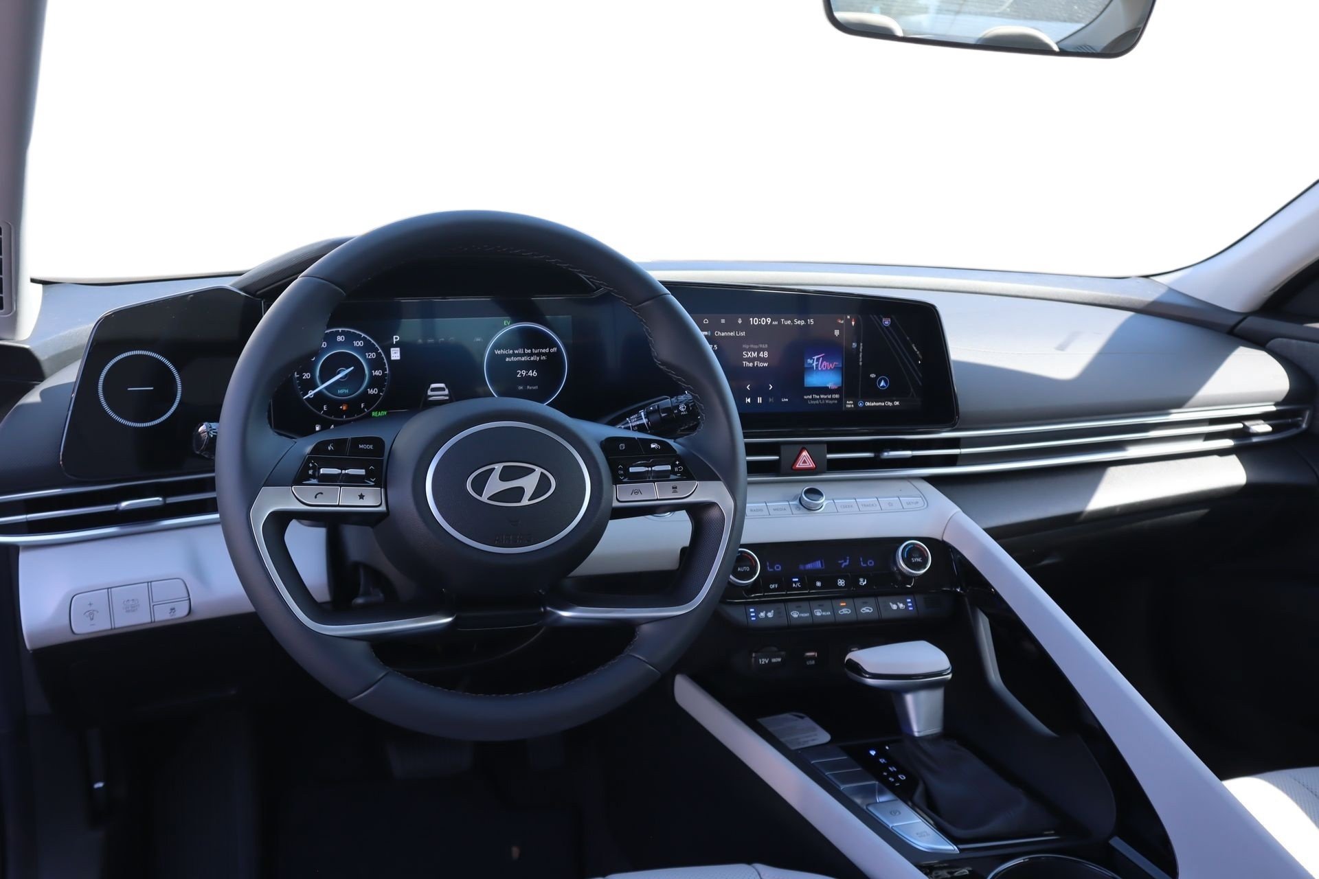 New 2026 Hyundai Elantra Limited FWD image 10
