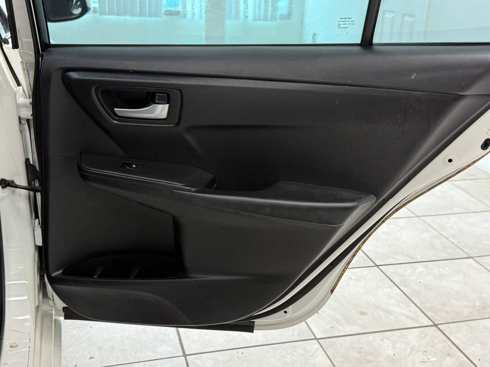 Used 2017 Toyota Camry SE FWD image 21