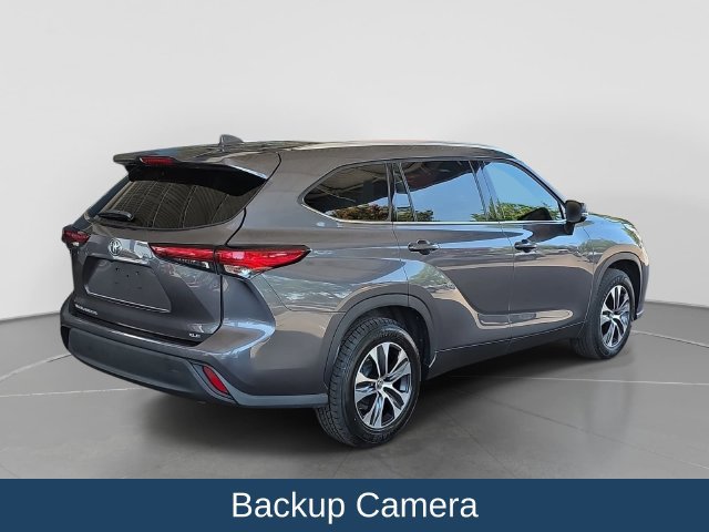 Used 2021 Toyota Highlander XLE FWD image 9