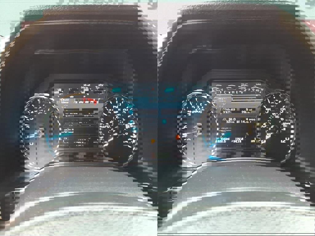 Used 2017 Ford F150 Lariat w/ Equipment Group 501A Mid image 28