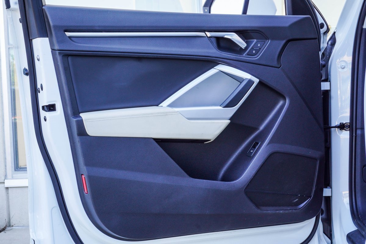 Used 2019 Audi Q3 2.0T Premium image 14