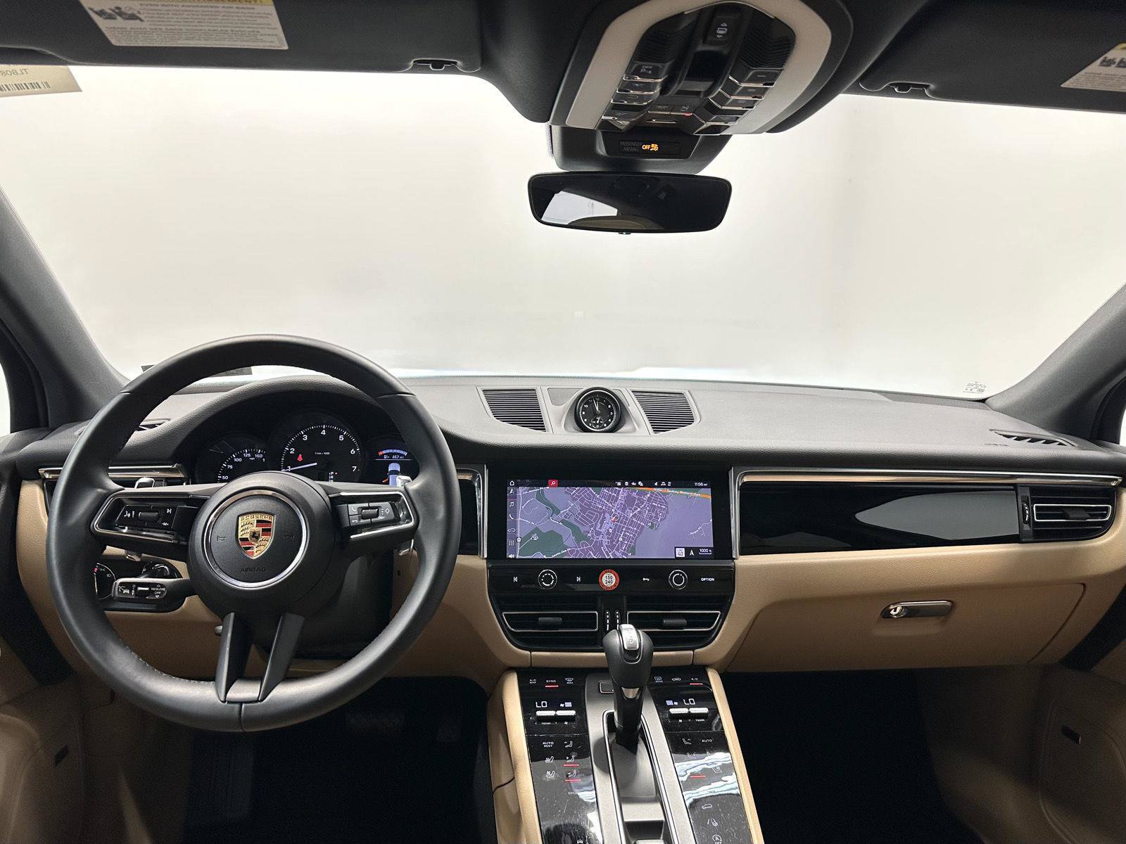 Used 2026 Porsche Macan AWD/4WD image 27