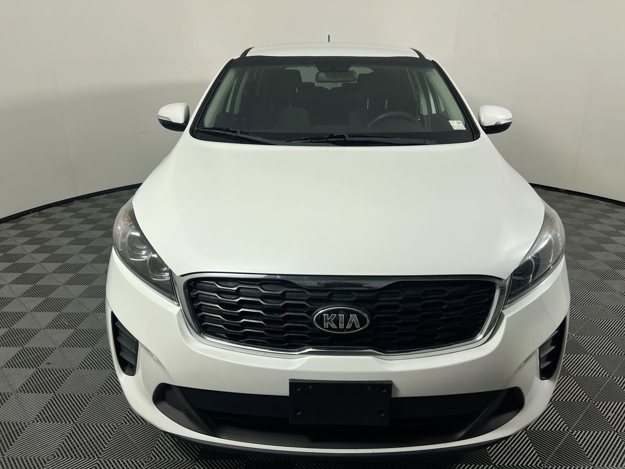 Used 2019 Kia Sorento FWD image 8