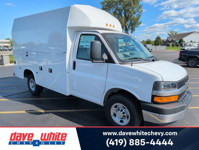 New 2026 Chevrolet Express 3500 w/ Power Convenience Package