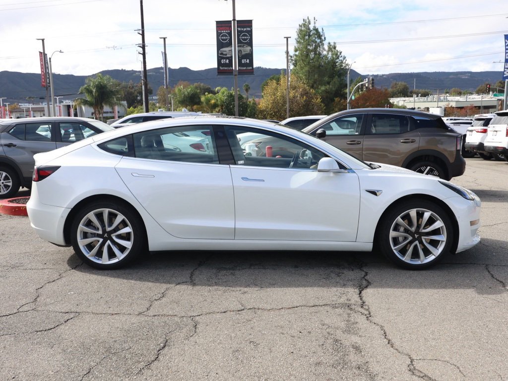 Used 2018 Tesla Model 3 Long Range image 3