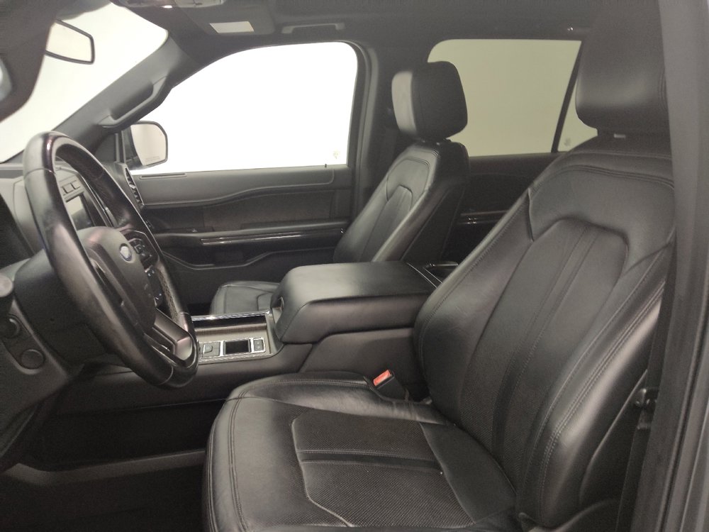 Used 2018 Ford Expedition Limited w/ Equipment Group 301A RWD image 17