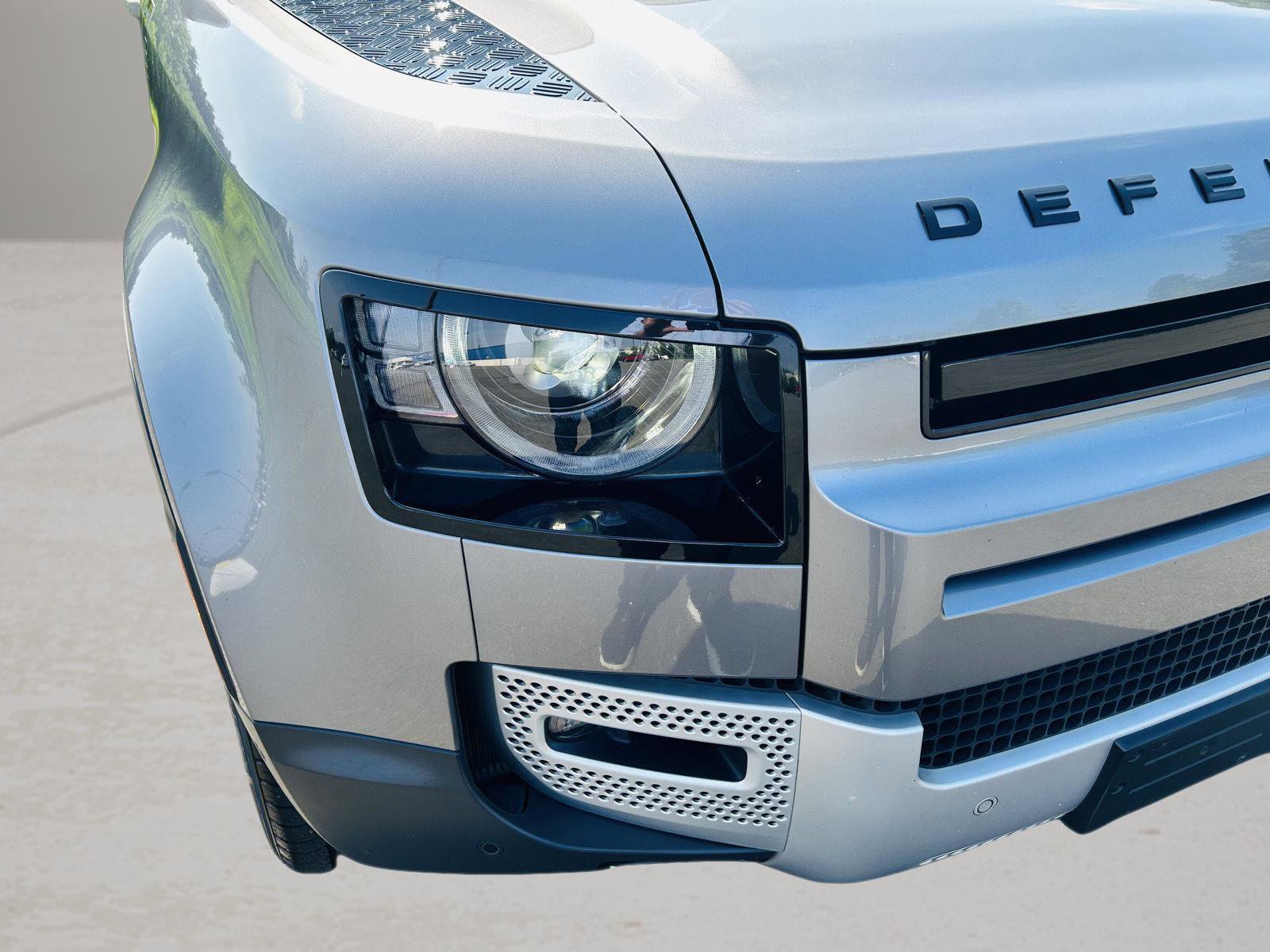 Used 2020 Land Rover Defender 110 HSE image 20