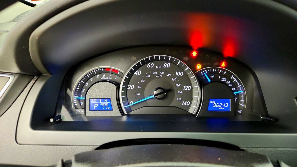 Used 2015 Toyota Camry LE FWD image 14
