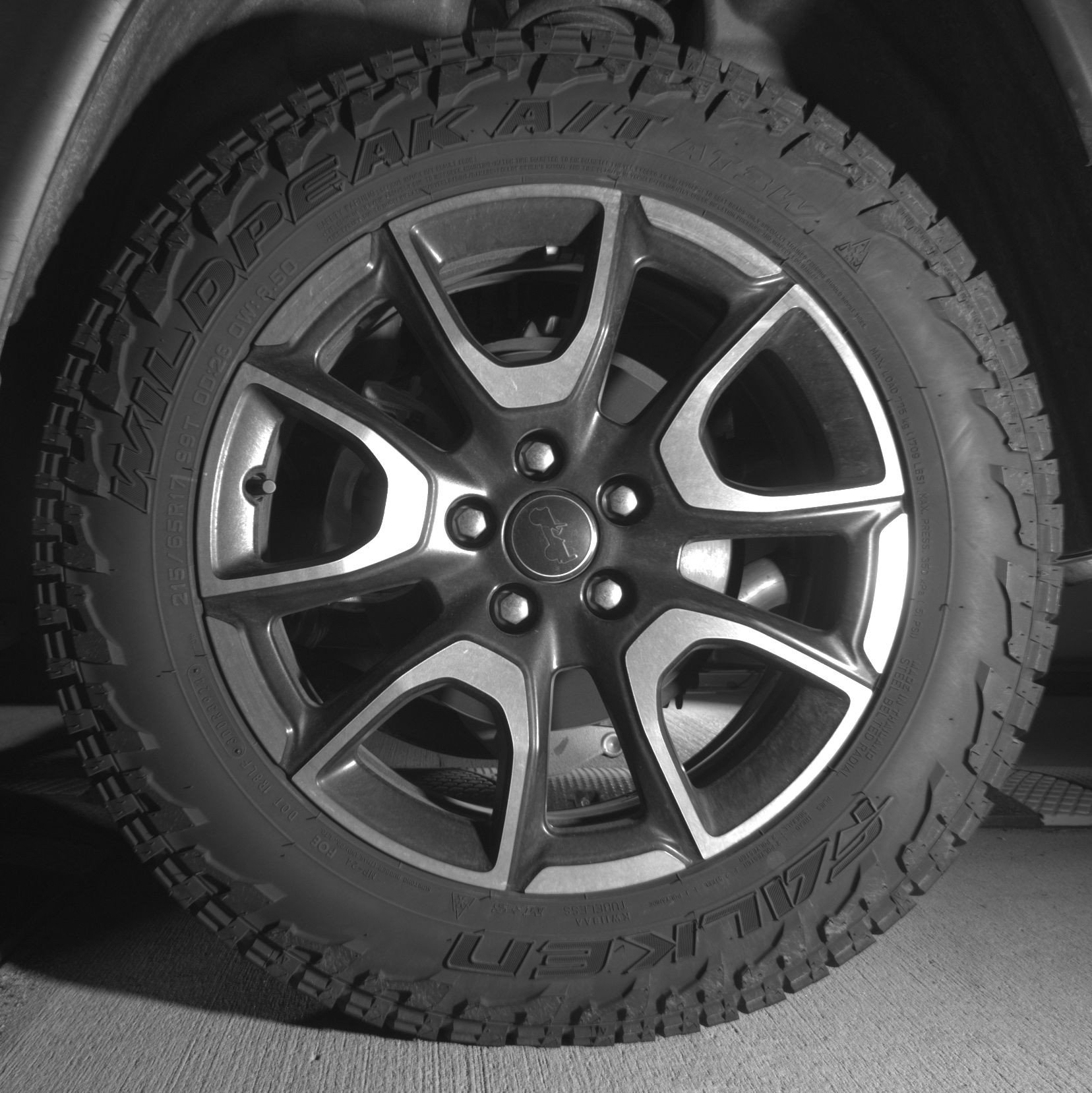 Used 2025 Jeep Compass Trailhawk image 14