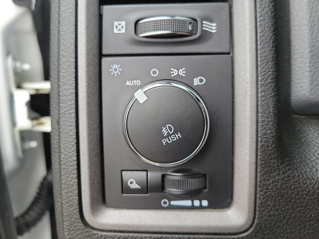 Used 2019 RAM 1500 Express w/ Wheel & Sound Group AWD/4WD image 20