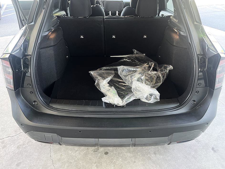 Certified 2025 Nissan Kicks SV image 23