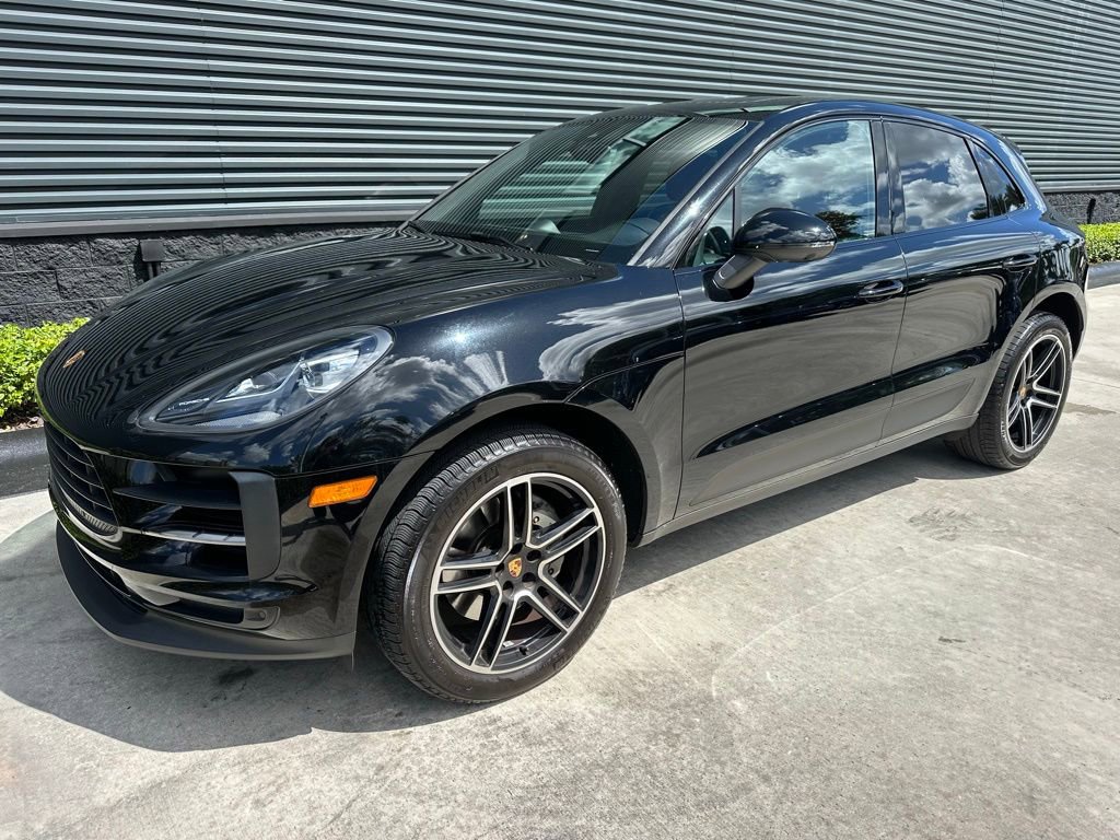 Certified 2021 Porsche Macan S AWD/4WD image 7