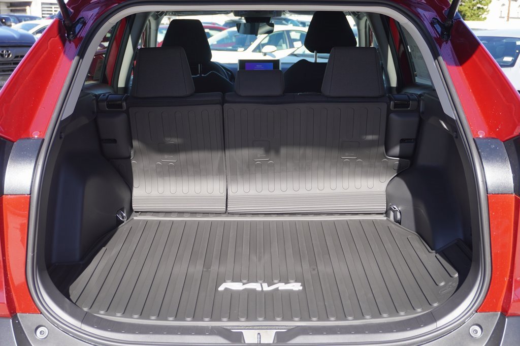 New 2025 Toyota RAV4 LE image 7