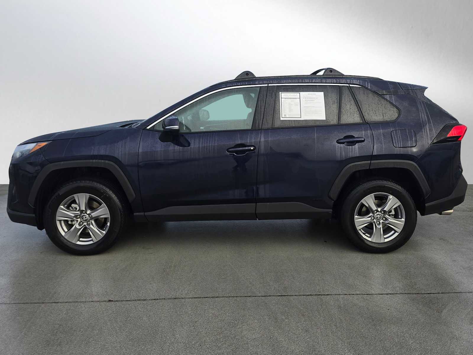 Used 2025 Toyota RAV4 XLE image 6