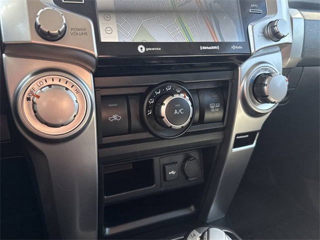 Used 2022 Toyota 4Runner SR5 Premium image 25