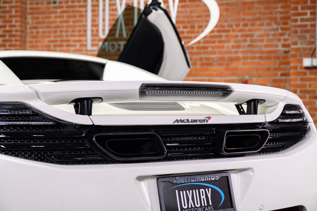 Used 2013 McLaren MP4-12C Spider image 11