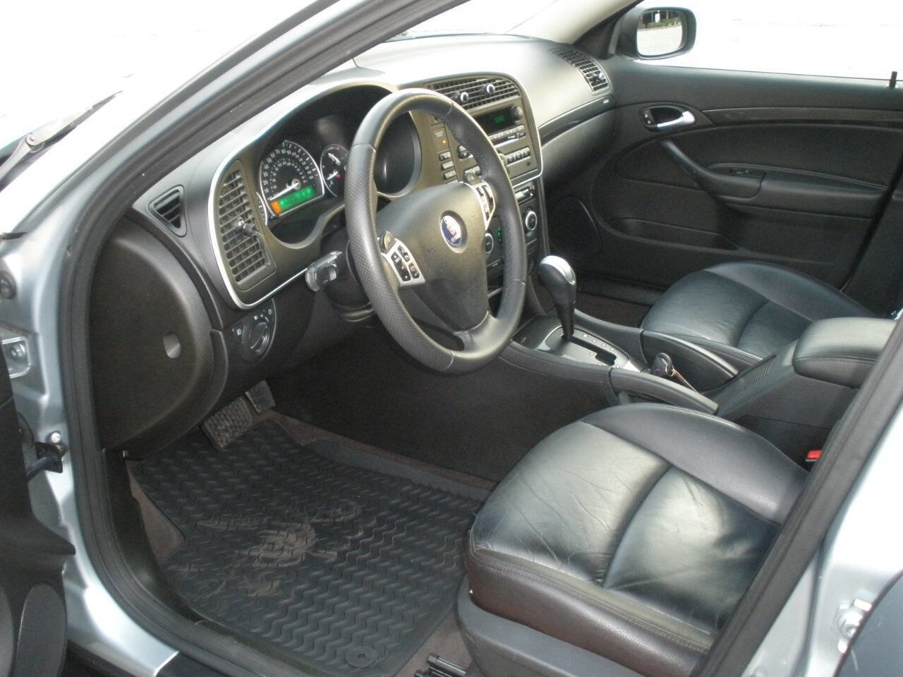 Used 2010 Saab 9-3 X image 23