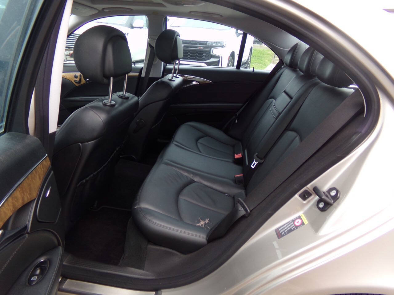Used 2008 Mercedes-Benz E 350 4MATIC Sedan image 13