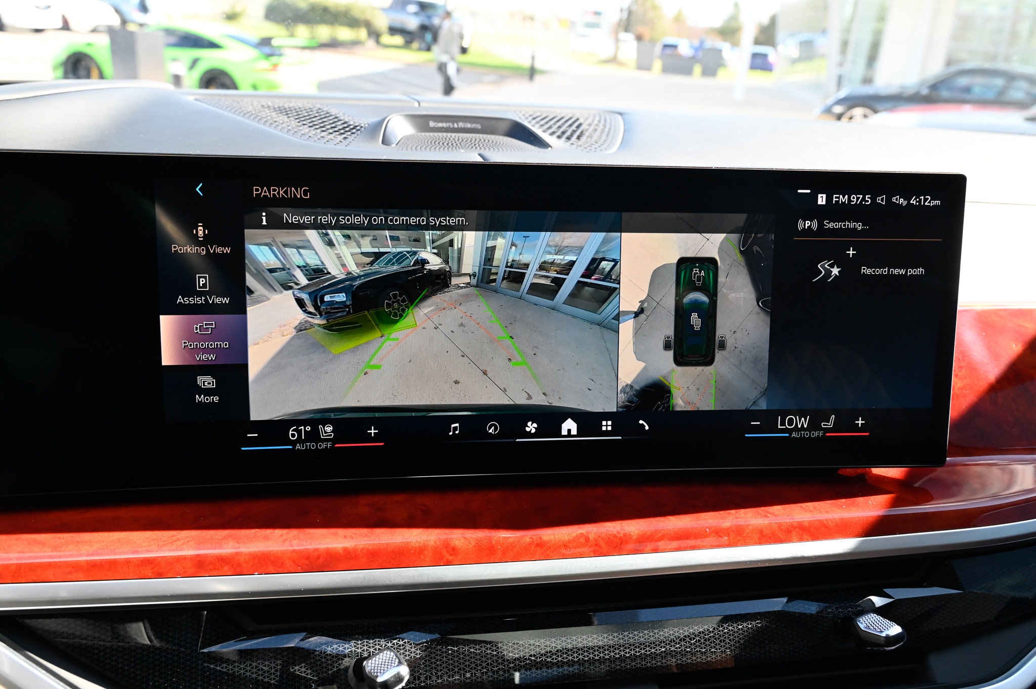 Used 2024 BMW ALPINA XB7 image 30